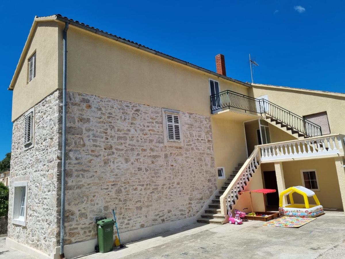Apartmani Barbarosa Sveti Filip i Jakov Exteriér fotografie