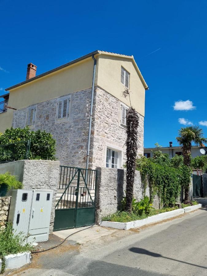 Apartmani Barbarosa Sveti Filip i Jakov Exteriér fotografie