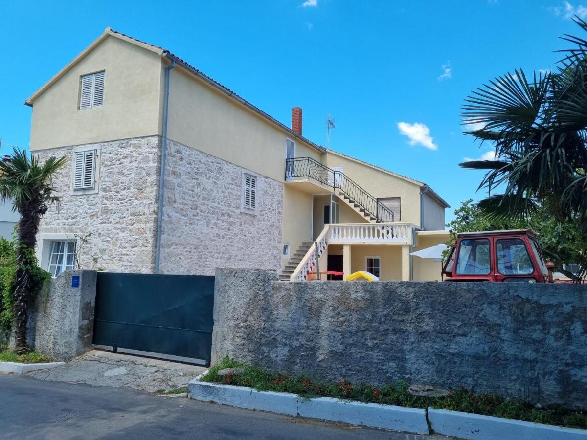 Apartmani Barbarosa Sveti Filip i Jakov Exteriér fotografie
