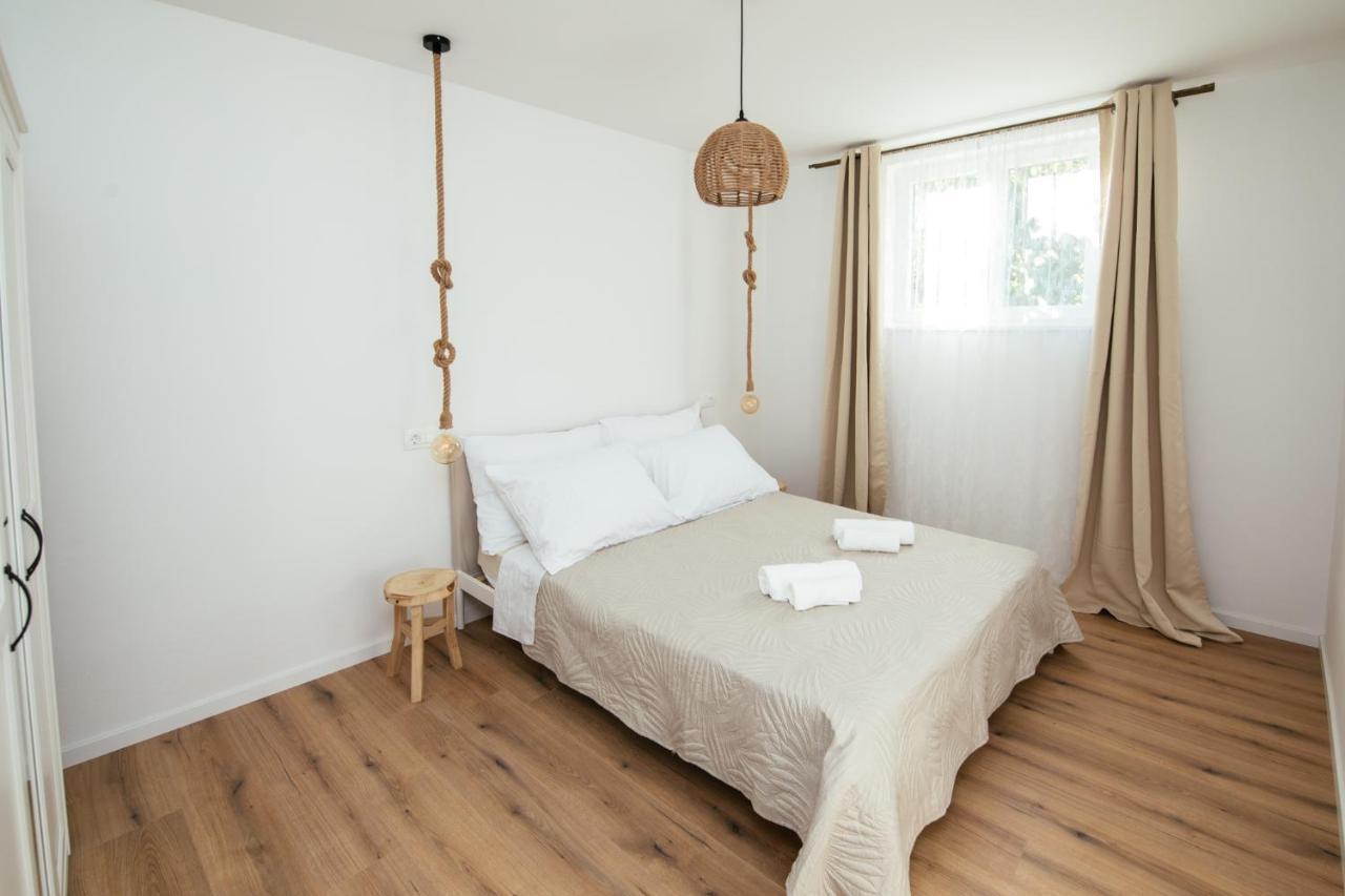 Apartmani Barbarosa Sveti Filip i Jakov Exteriér fotografie